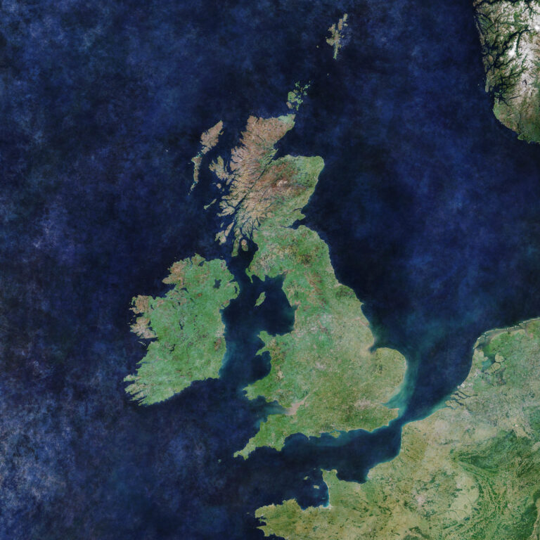 The United Kingdon from space - By Contains modified Copernicus Sentinel data 2017, Attribution, https://commons.wikimedia.org/w/index.php?curid=110161239